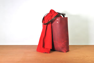 Bear Leather Tote in Distressed Red