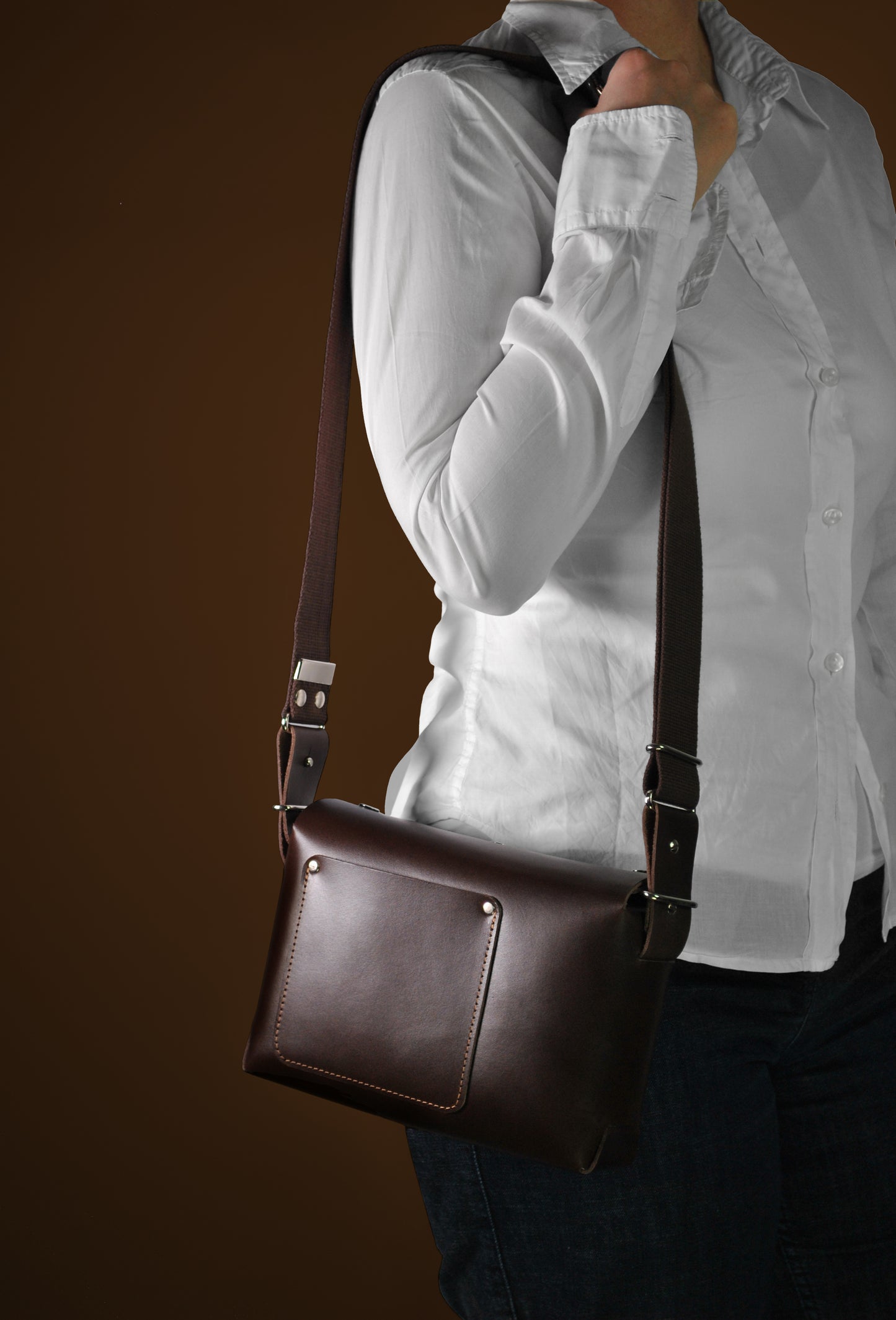 Chestnut Leather Crossbody Bag Casual Everyday Carry